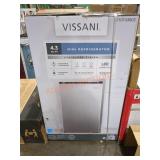Vissani 4.3cu.ft Mini Refrigerator