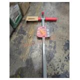 Corona weeding tool