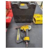 DeWalt Pneumatic 18GA Finish Stapler