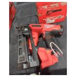 Milwaukee M18 16 ga angled finish nailer