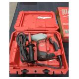 Milwaukee Corded 5/8" Rotary Hammer Kit