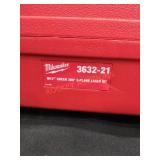 Milwaukee M12 green 360ï¿½ 3-plane Laser
