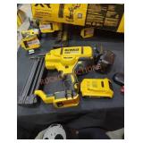 DeWalt 20v XR 18 ga brad nailer kit