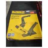 DeWalt 2-IN-1 Flooring Tool