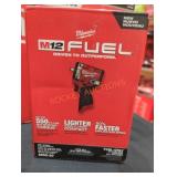 Milwaukee M12 3/8" stubby impact wrench