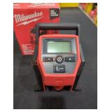 Milwaukee M12 Compact Inflator