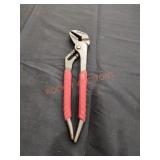 Milwaukee 2" pliers