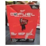 Milwaukee M12 3/8" stubby impact wrench