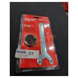 Milwaukee 5"/8-11 Grinder Flange Nut Kit