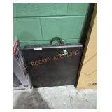 Lifetime 6 ft folding table