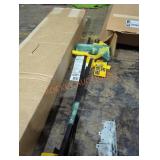 3 DeWalt large trigger clamps