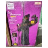 6.5ft Animated LED Raven