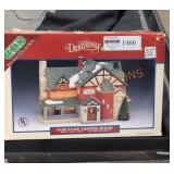 Dickensvale Holiday Decor