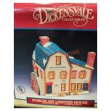 Dickensvale Holiday Decor