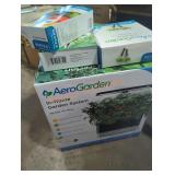 Indoor gardening Lot