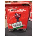 Milwaukee M12 3/8" Stubby Impact Wrench