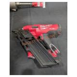 Milwaukee 30ï¿½ Framing Nailer