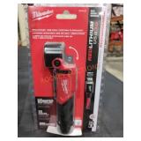 Milwaukee USB 500L Pivoting Flashlight