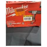 Milwaukee M12 Rivet Tool