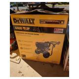 DeWalt 4400psi 4.0gpm Gas Pressure Washer