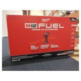 Milwaukee M12 1/2" Stubby Impact wrench Kit