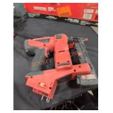 Milwaukee M18 18 ga 1/4" narrow crown stapler