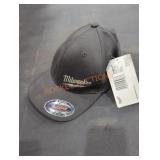 Fitted Black Hat L/XL