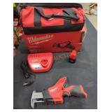 Milwaukee M12 Reciprocating Saw Kit