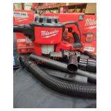 Milwaukee M18 compact vacuum