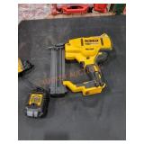 DeWalt 20v 18ga Brad Nailer, Charger Included