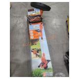 Black and Decker Corded 14" String Trimmer/ Edger