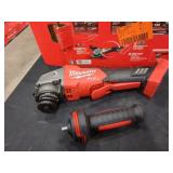 Milwaukee M18 4-1/2" / 5" Braking Grinder