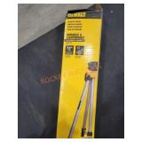 DeWalt Elevator Tripod