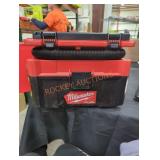 Milwaukee M18 2.5 gal wet/dry Vacuum