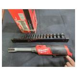 Milwaukee M12 Extended Reach Box Ratchet