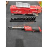 Milwaukee M12 Extended Reach Box Ratchet