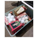 Christmas Decor Tote Lot