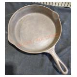 Griswold Cast Iron Skillet Size 8
