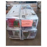 Christmas decorations pallet lot