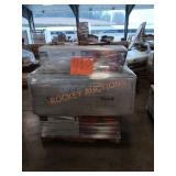 Christmas decorations pallet lot