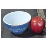 Pyrex bowls - Qty 2