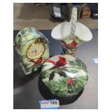 Hautman Brothers Collection "Cardinal in Holly"