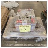 Glazed porcelain tile