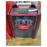 Milwaukee M18 Charger/Radio