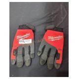 Milwaukee Medium Gloves