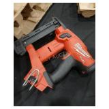 Milwaukee M18 18 GA 1/4" Narrow Crown Stapler