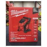 Milwaukee M12 Compact Inflator