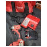 Milwaukee M18 1/4" Impact Driver Kit