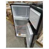 Vissani Mini Fridge (damaged)