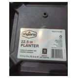 22.5"Planter